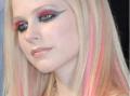 Maquillaje glitter Avril Lavigne